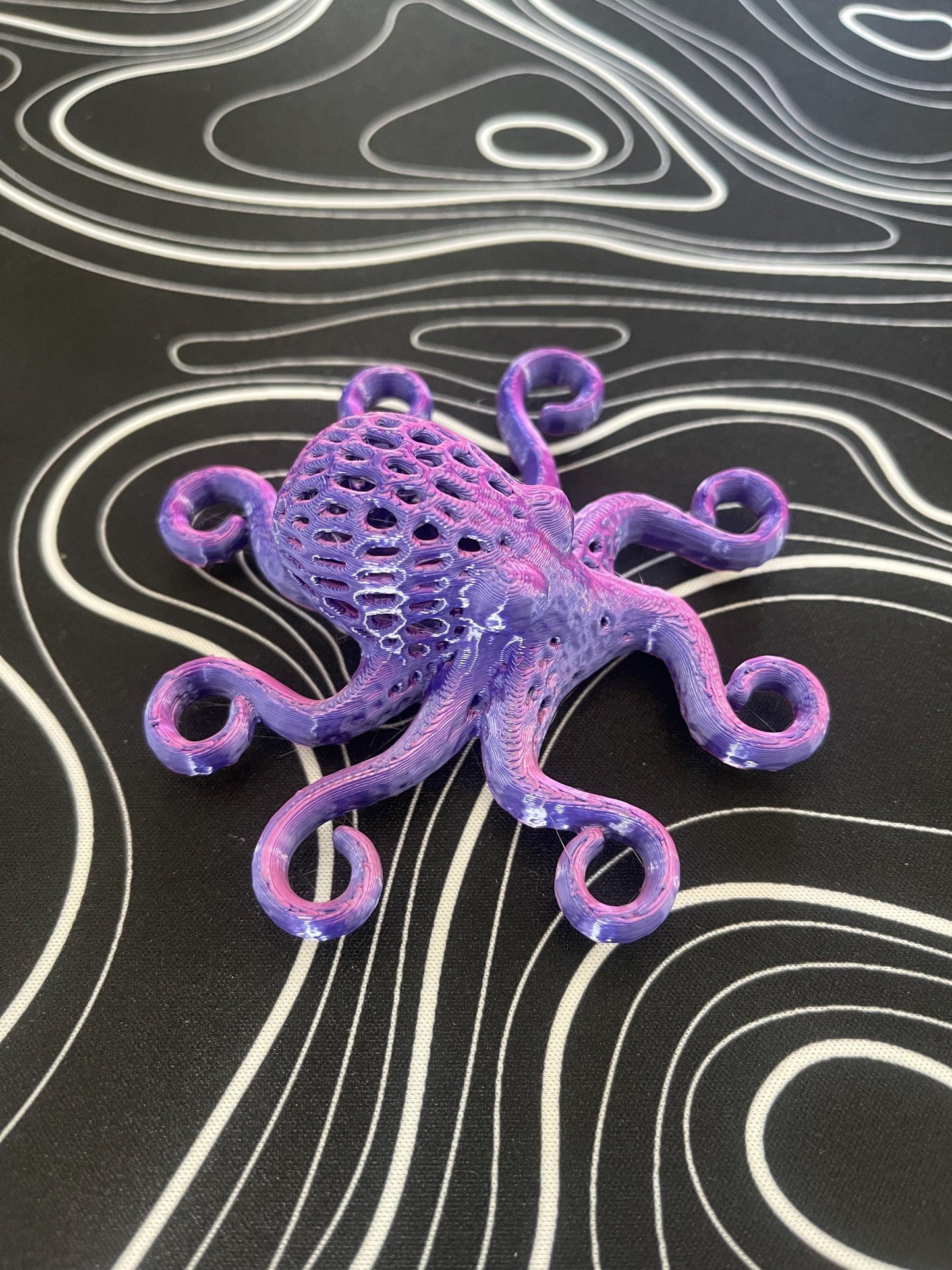 Custom 3D Printed Geometric Voronoi Octopus Magnet – Modern Art Design